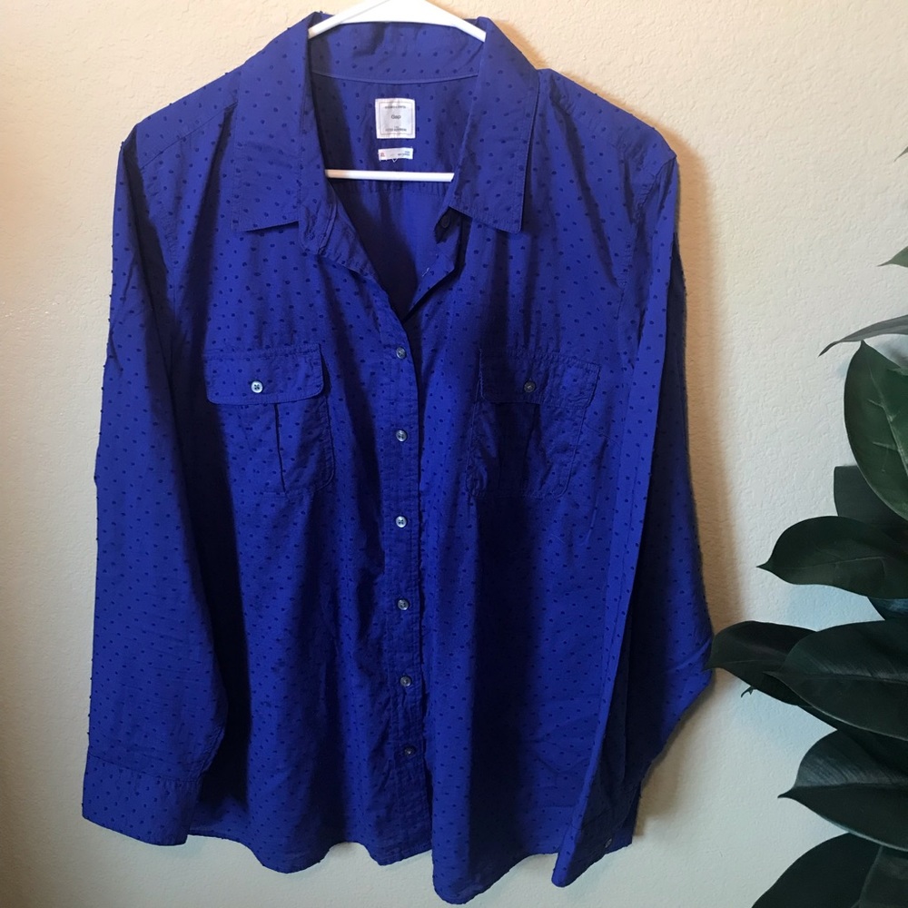 GAP Women Cobalt Blue Swiss Dot button up top XL